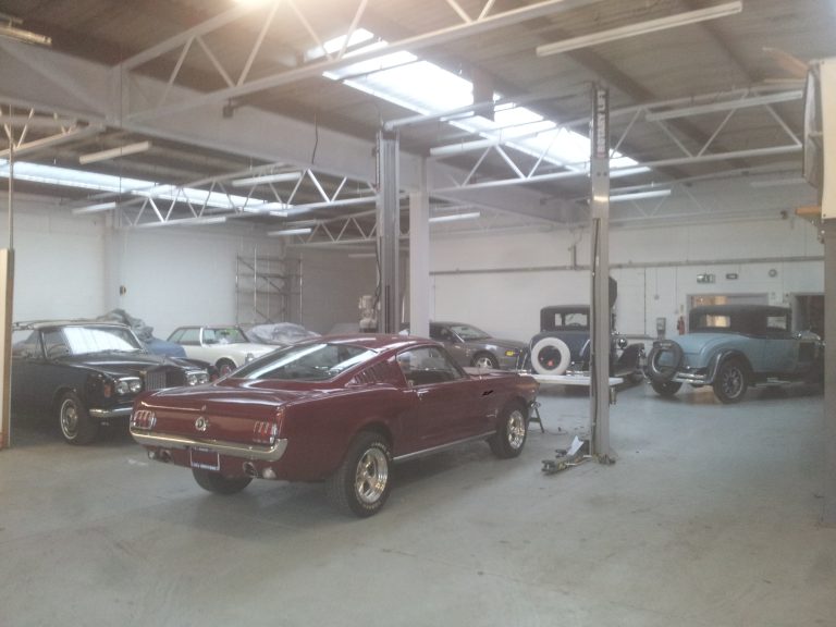 ShipMyCar workshop with new staff