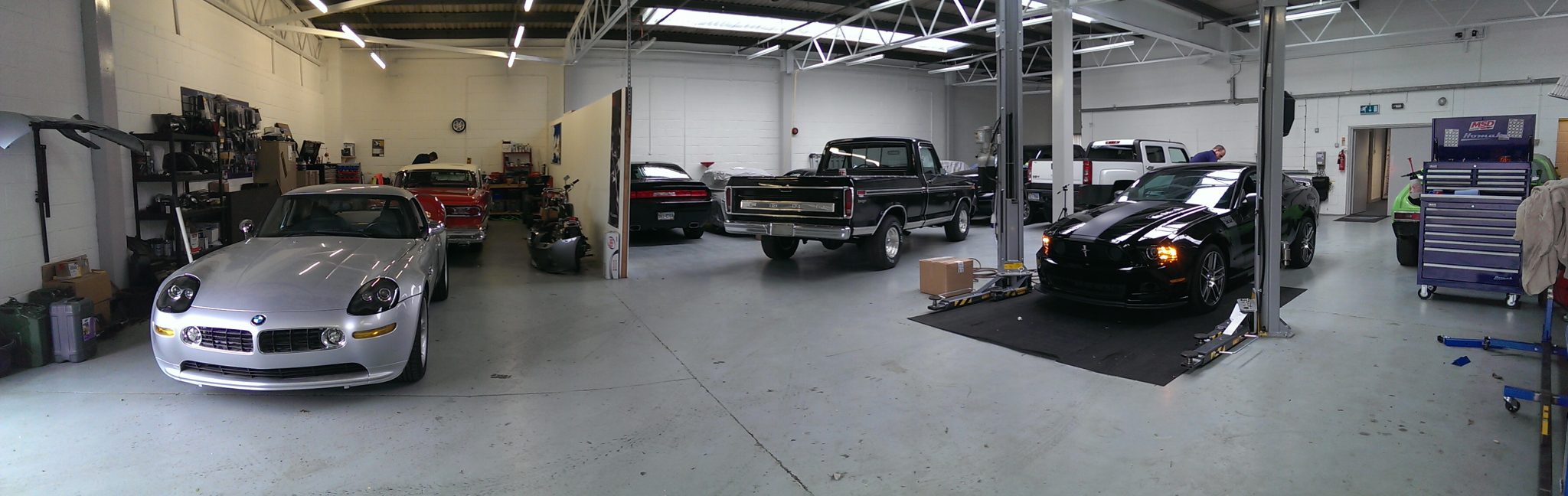 Newly painted ShipMyCar warehouse interior