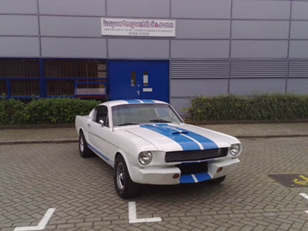 Classic Shelby GT350 import